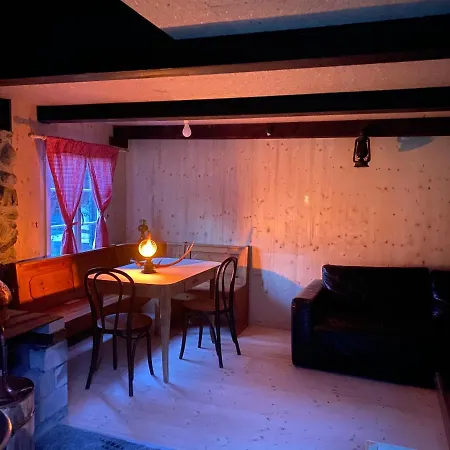 Farm stay Schlafen Im Fass - Schlaffass - Abenteuer - Romantik - Haslifass Innertkirchen