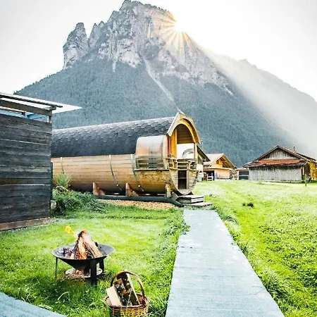 Farm stay Schlafen Im Fass - Schlaffass - Abenteuer - Romantik - Haslifass Innertkirchen